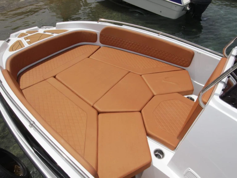 Motorówka do wynajmu w Marbella w najlepszej cenie