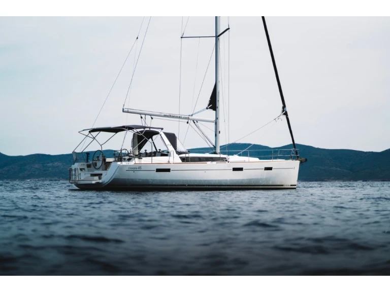 Wynajem łodzi Bénéteau Oceanis 45 w Cagliari na SamBoat 