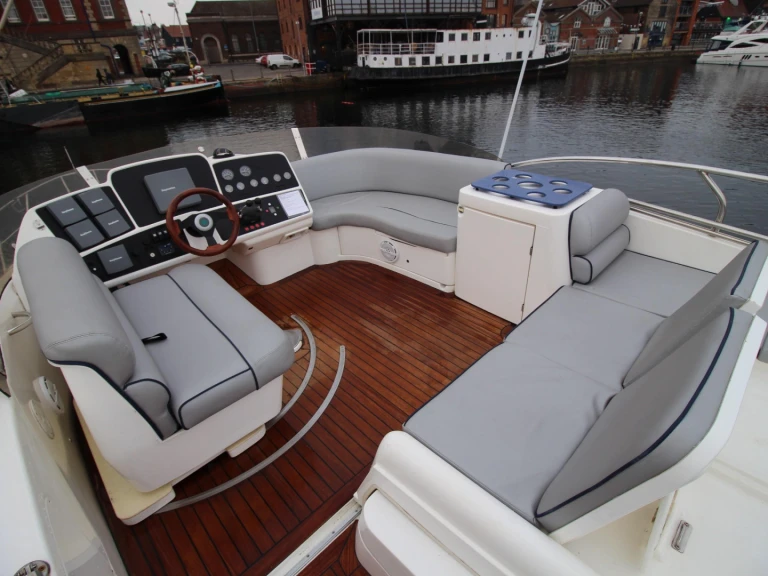 Wynajem Luksusowy jacht w Menton - Sealine T47