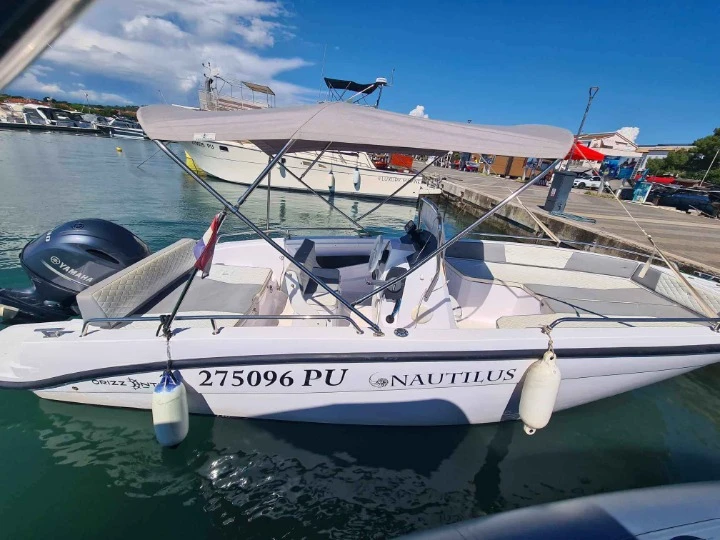 Wynajmij Motorówka z lub bez skippera Orizzonti w Medulin