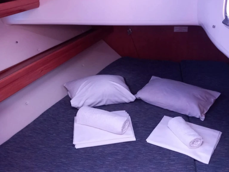 Wynajem łodzi Trogir tanio Cruiser 46