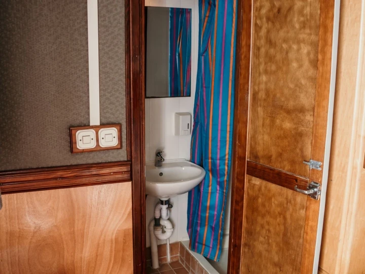 Wynajmij Motorówka z lub bez skippera Betina w Omis