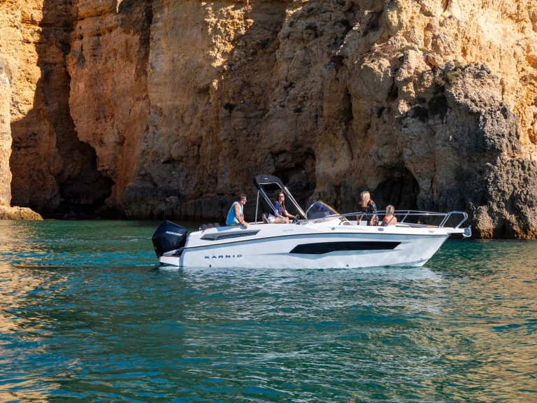 Karnic SL701 między profesjonalistami a osobami prywatnymi w Marina de Lagos