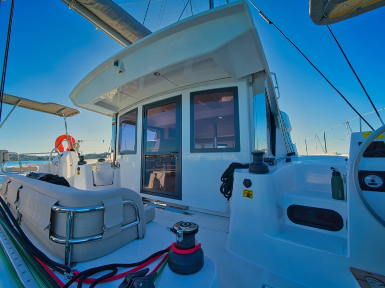 Wynajem łodzi Gouvia tanio Bali Catsmart