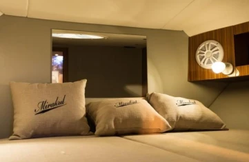 Grginić Mirakul 40 między profesjonalistami a osobami prywatnymi w Split