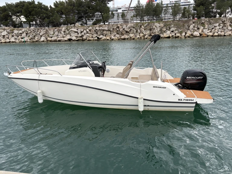 Wynajem w Marsylia- Quicksilver Activ 675 Open na SamBoat