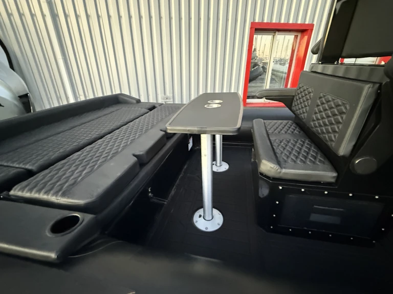 3D Tender ODYSSEY między profesjonalistami a osobami prywatnymi w Port Leucate