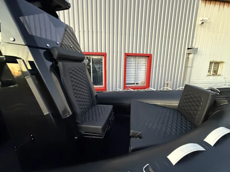 Wynajmij 3D Tender ODYSSEY w Port Leucate