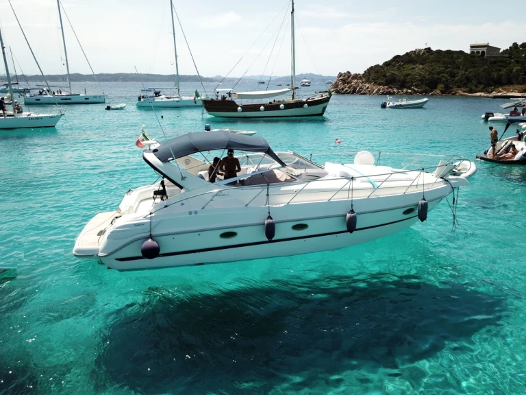 Wynajem Motorówka Cranchi z patentem 