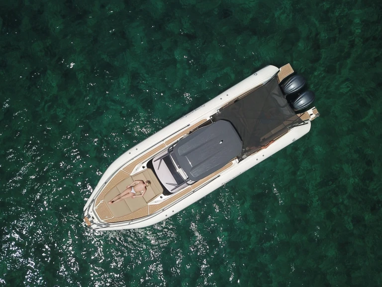 Wynajmij Capelli Tempest 1000 WA w Marine de Sant'Ambrogio