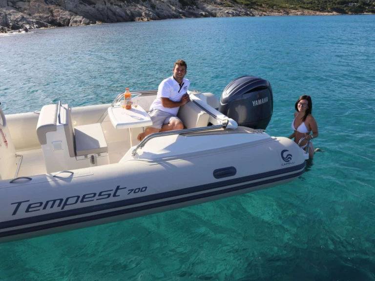 Wynajmij Capelli Tempest 700 luxe  w Marine de Sant'Ambrogio
