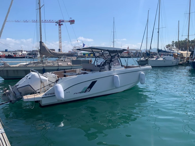 Wynajem Motorówka w Saint-Raphael - Bénéteau Flyer 9