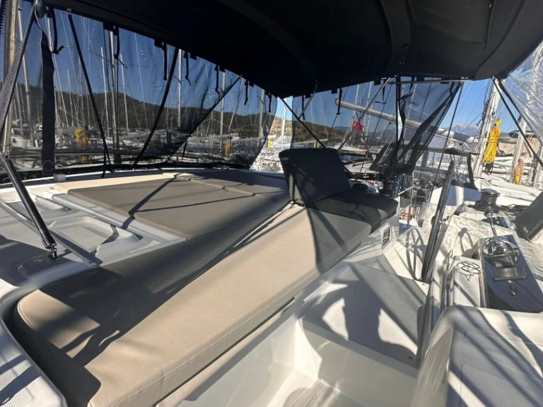 Wynajem Katamaran Lagoon z patentem 