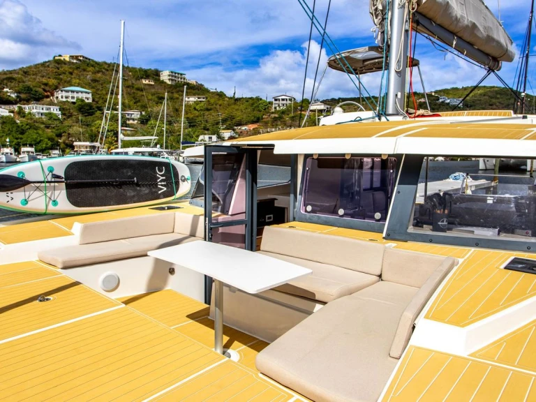 Wynajem łodzi Bali Bali 4.2 O.V w Saint Thomas na SamBoat 