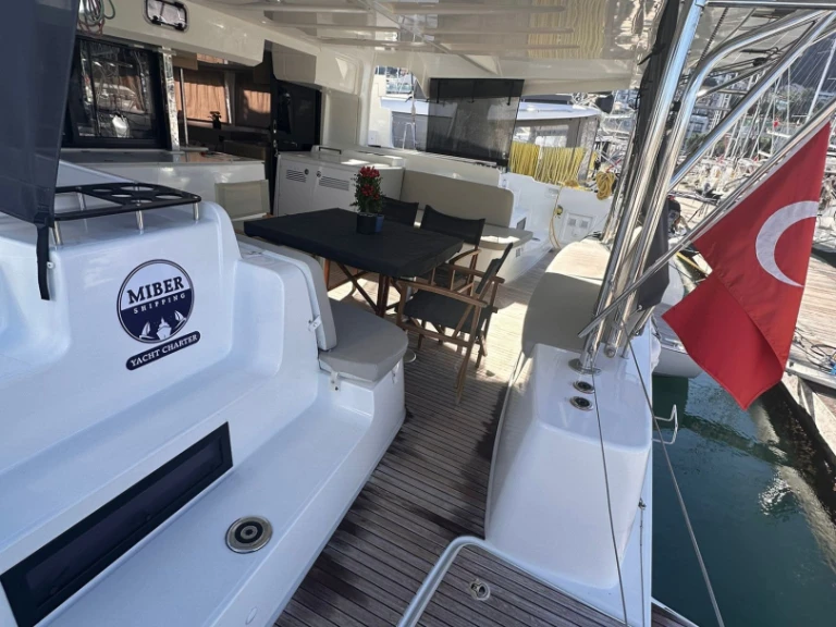 Wynajem łodzi Lagoon Lagoon 46 w Fethiye na SamBoat 