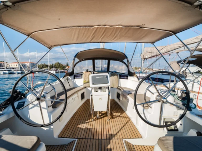 Wynajem Żaglowiec w Limassol - Jeanneau Sun Odyssey 439