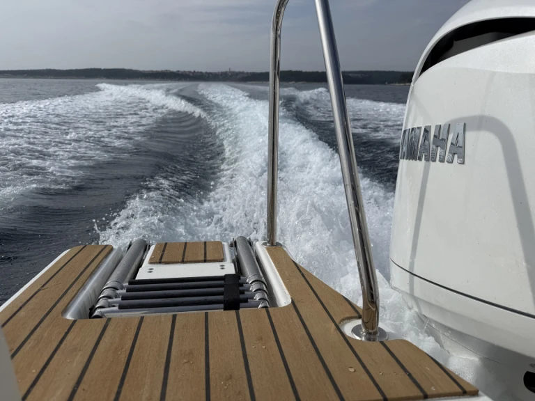 Motorówka do wynajmu w Medulin w najlepszej cenie