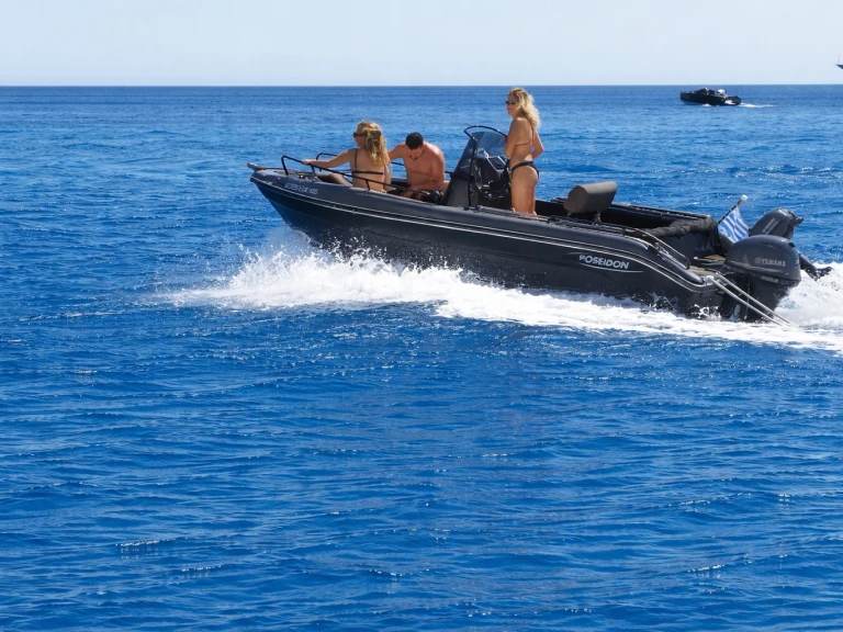 Motorówka do wynajmu w Mílos w najlepszej cenie