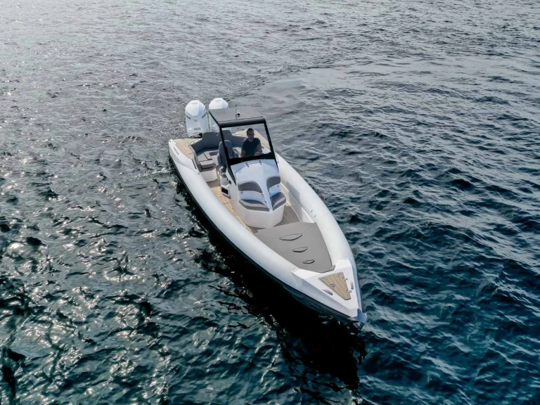 Wynajem łodzi Gouvia tanio Motorboat