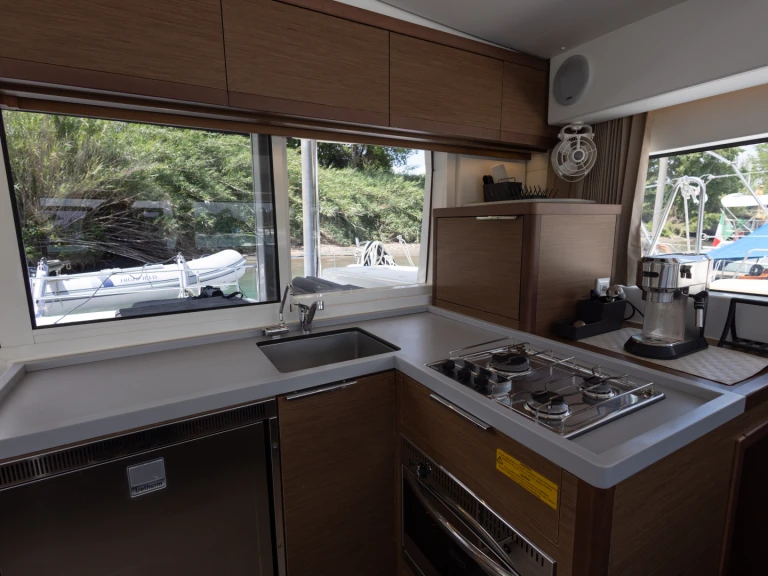 Katamaran do wynajmu w Bocca di Magra w najlepszej cenie