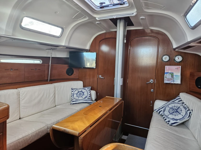 Wynajmij Żaglowiec z lub bez skippera Bénéteau w Donostia / San Sebastián