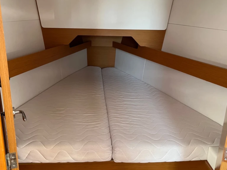 Wynajem łodzi Sukosan tanio Sun Odyssey 349