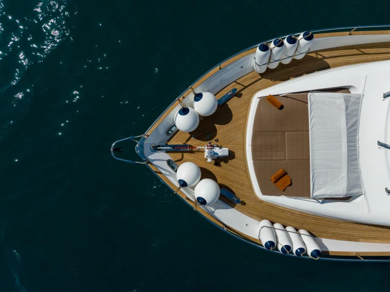 Wynajmij Luksusowy jacht z lub bez skippera Spertini w Marina di Scarlino