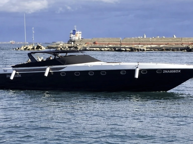 Wynajem Motorówka Baia z patentem 