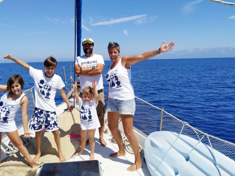 Bénéteau Oceanis 321 między profesjonalistami a osobami prywatnymi w Andora