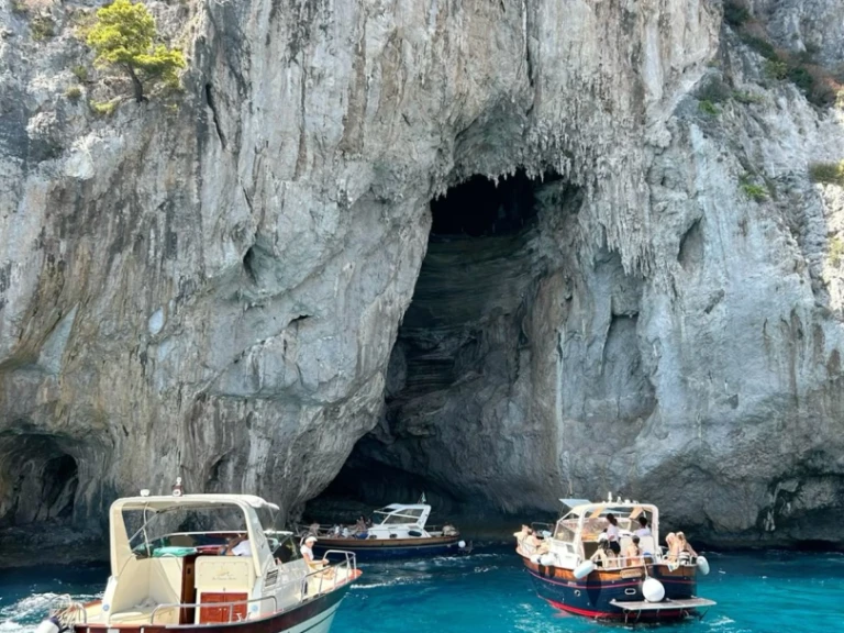 Wynajem Łódż półsztywna w Sorrento - Joker Boat Coaster 650
