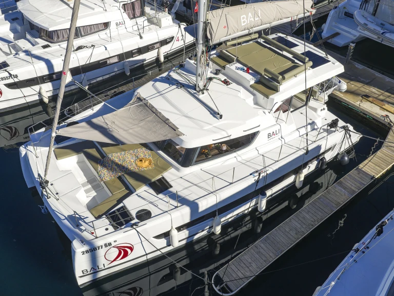 Bali Bali Catspace Voile między profesjonalistami a osobami prywatnymi w Sibenik