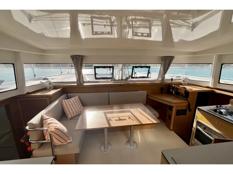 Wynajmij Excess Excess 11 w Papeete