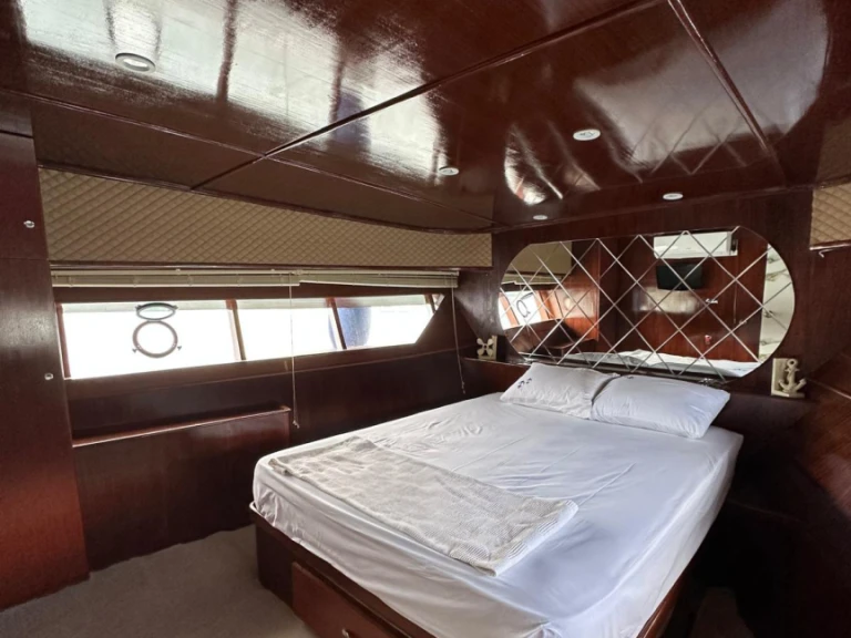 Wynajmij Luksusowy jacht z lub bez skippera Custom Made w Yalıkavak