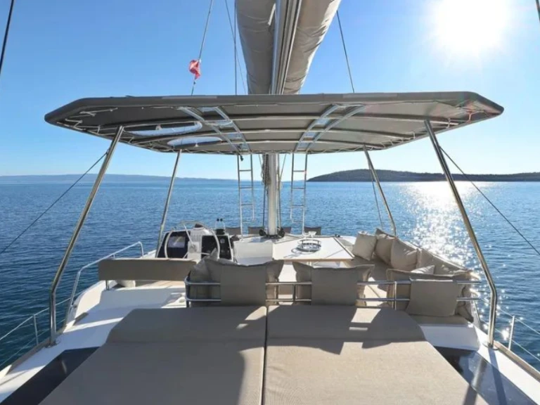 Wynajem Katamaran Bali z patentem 