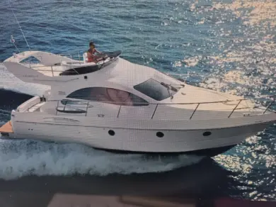 Sealine Sealine 350 Fly między profesjonalistami a osobami prywatnymi w Sanxenxo