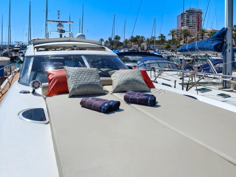 Wynajem w Ibiza Town- Sunseeker Predator 60 na SamBoat