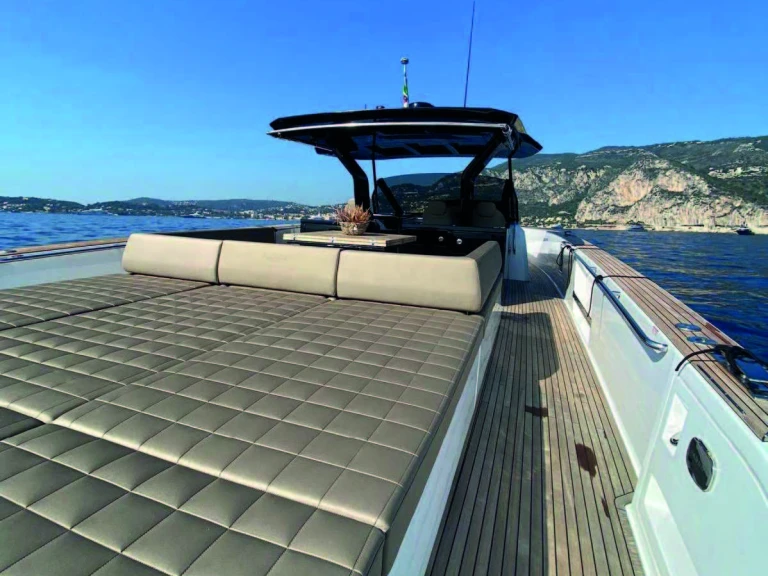 Motorówka do wynajmu w Torre Annunziata w najlepszej cenie