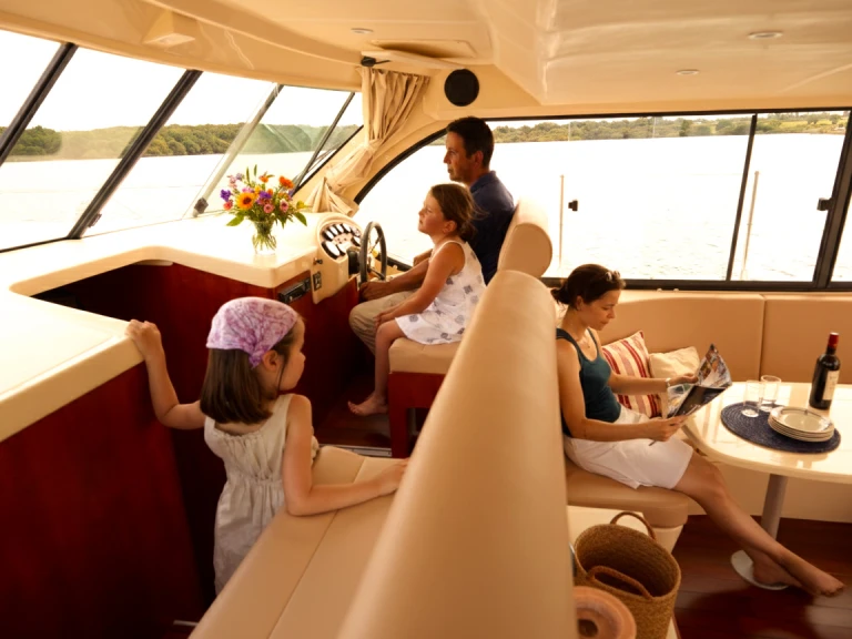 Wynajmij Motorówka z lub bez skippera Nicols Yacht w Tokaj