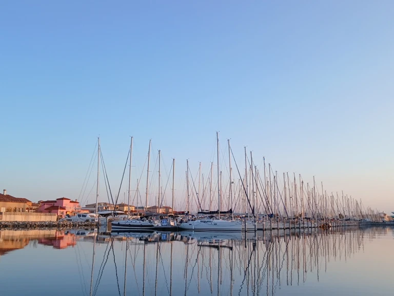 Wynajem w Gruissan- Jeanneau Fantasia 27 na SamBoat