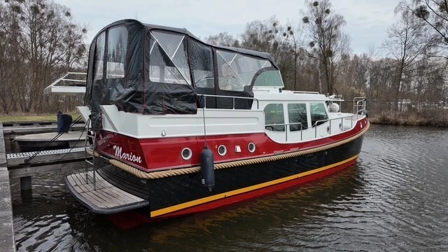 Wynajem łodzi Zehdenick tanio Dutch Sturdy 380 AC Twin "Marion"