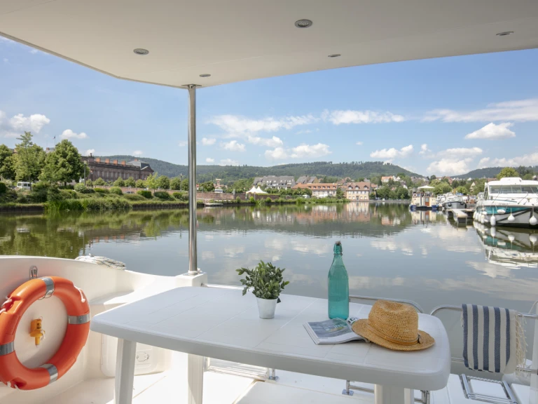 Wynajem Motorówka w Sablé-sur-Sarthe - Nicols Yacht Nicols Octo Fly 12