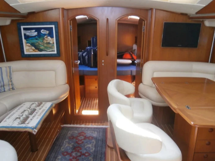 Wynajem Żaglowiec Jeanneau z patentem 