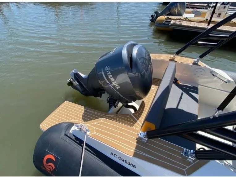 Łódż półsztywna do wynajmu w Arcachon w najlepszej cenie