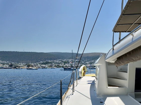 Wynajem Katamaran w Bodrum - Lagoon 450F