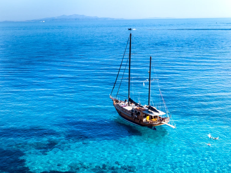 Wynajem łodzi Custom Gulet-Motor Sailor Gulet 72ft w Mykonos (City) na SamBoat 