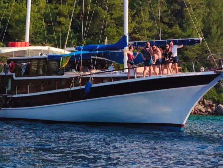 Wynajem łodzi Bozburun tanio Made