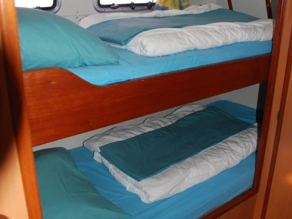 Motorówka do wynajmu w Savoyeux w najlepszej cenie