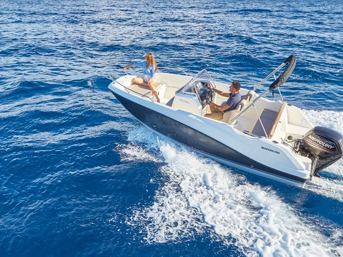Wynajem Motorówka w Antibes - Quicksilver Activ 555 Open