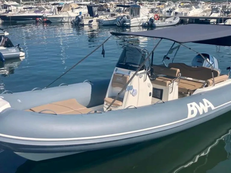 Wynajem łodzi Bwa Sport 22 GT w La Madrague na SamBoat 