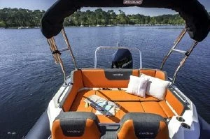 Wynajem Łódż półsztywna Zodiac z patentem 